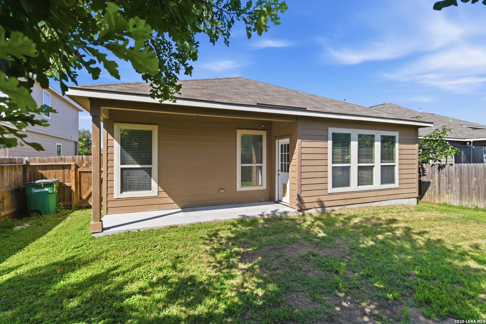 main property photo 20