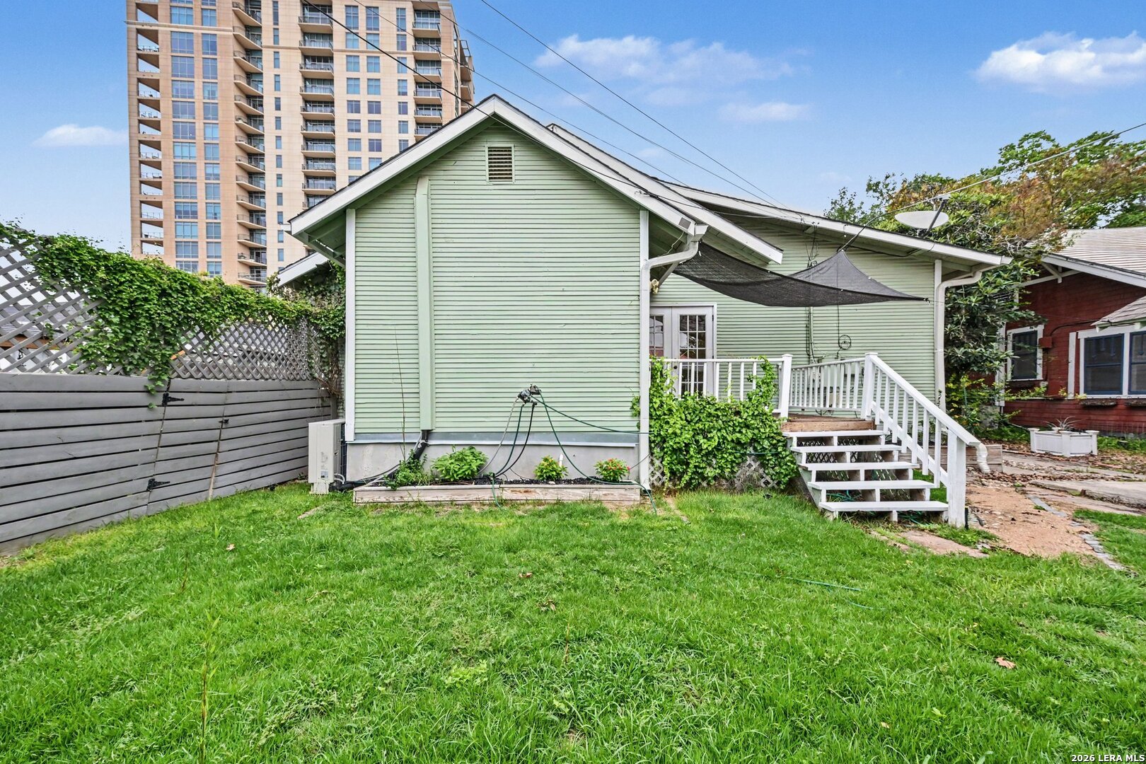 main property photo 41