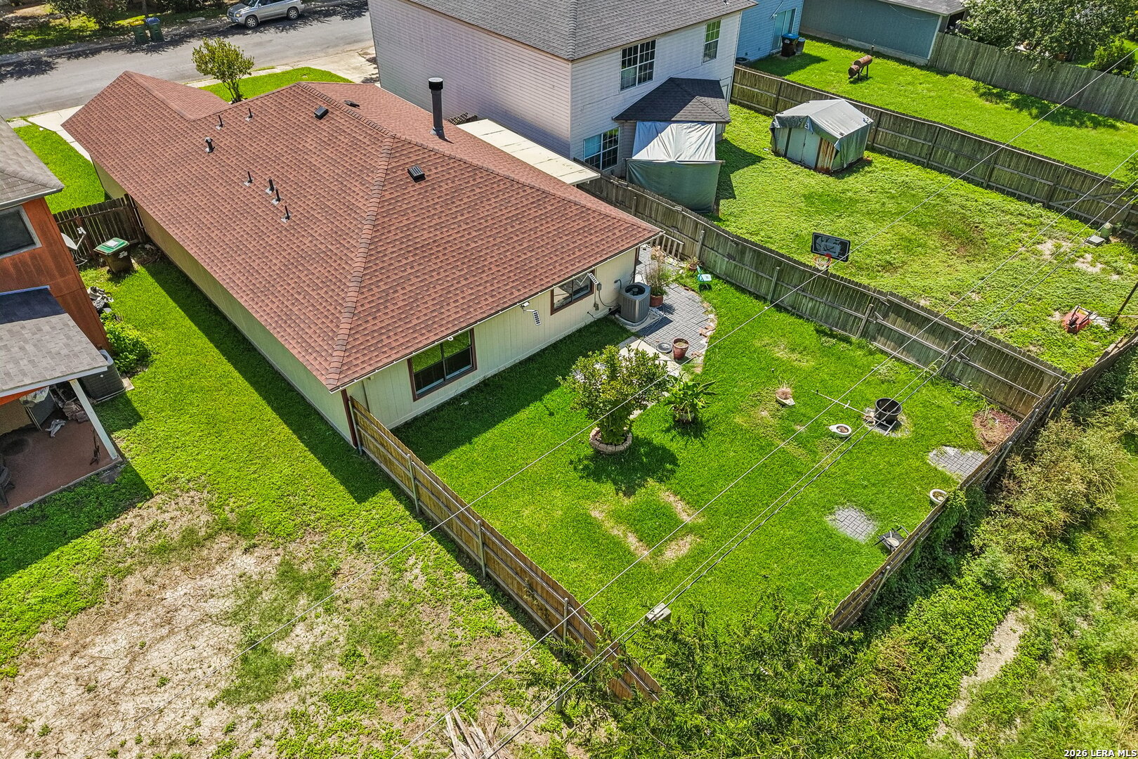 main property photo 38