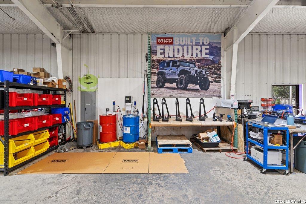 main property photo 23