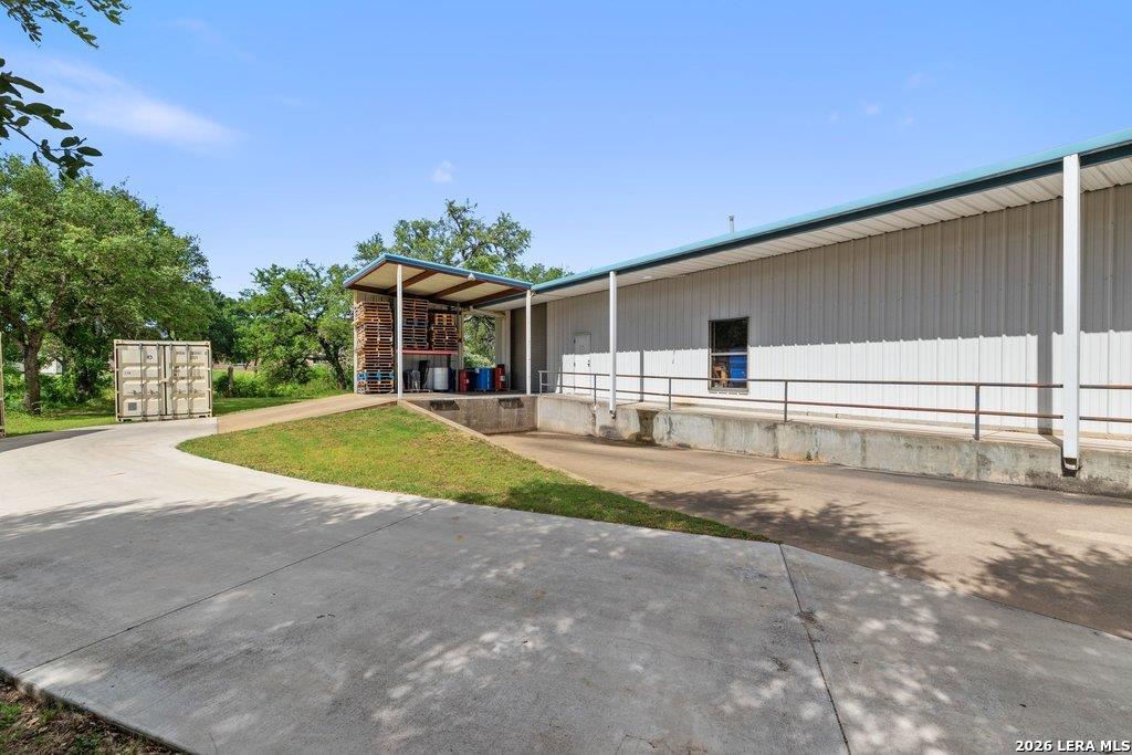 main property photo 31