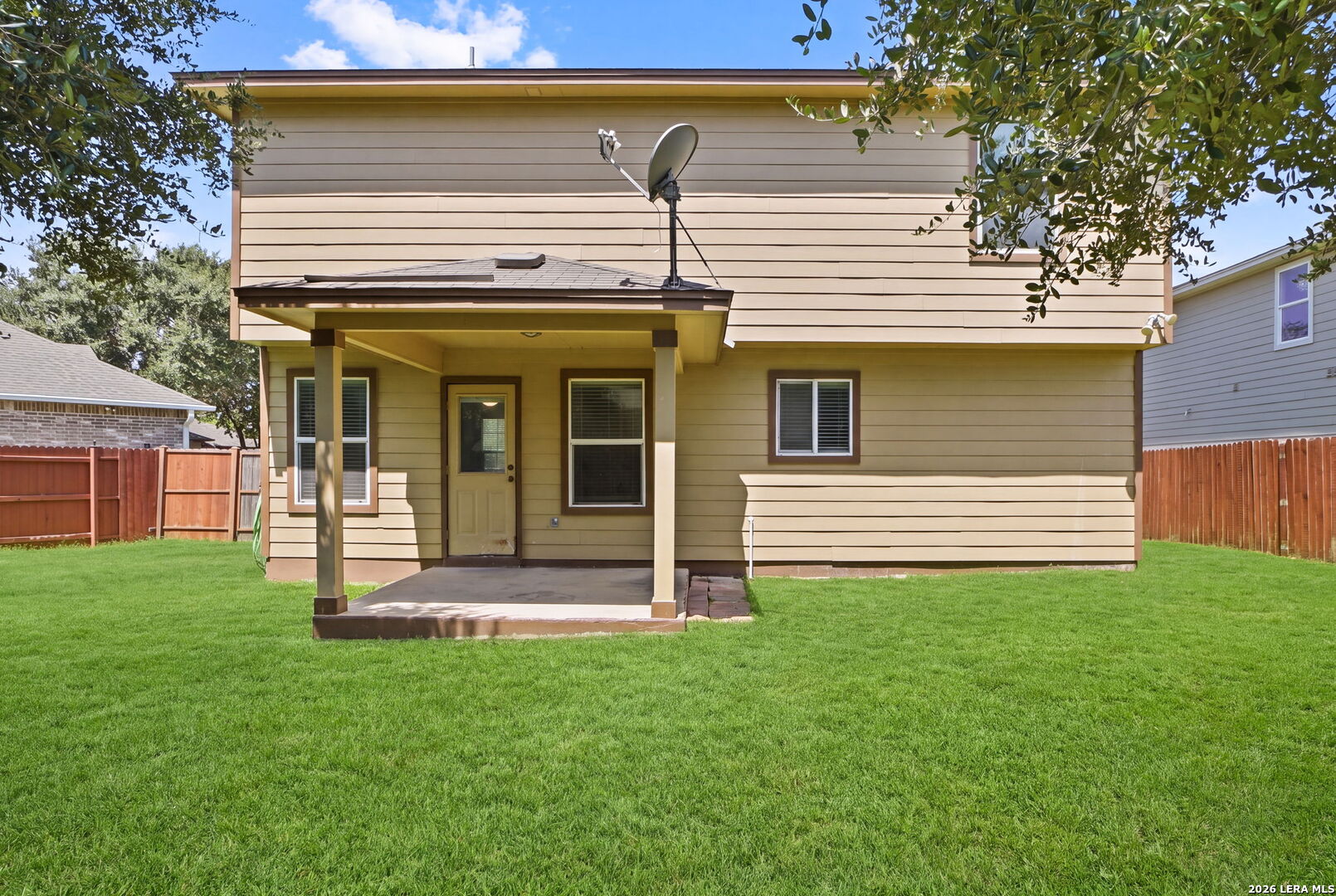 main property photo 23