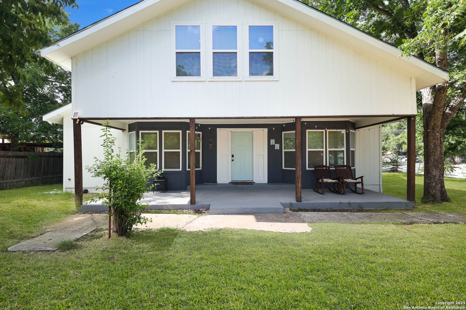 main property photo 30