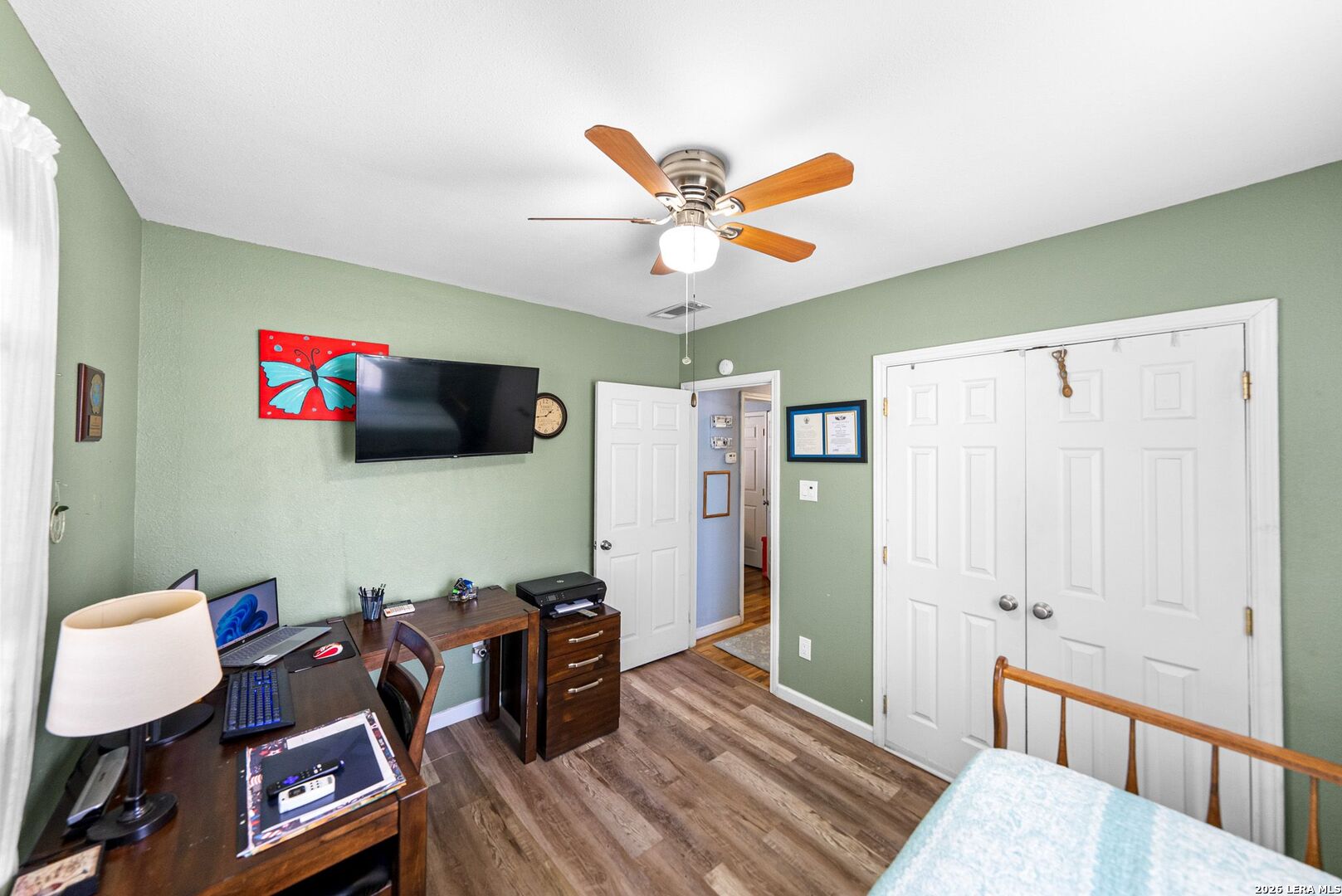 main property photo 25