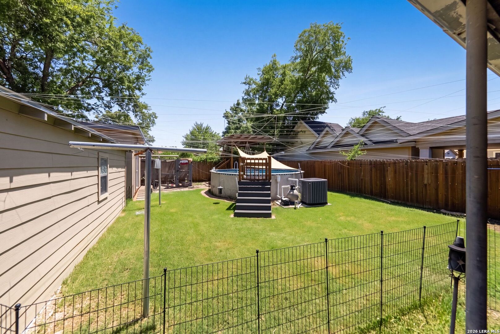 main property photo 31
