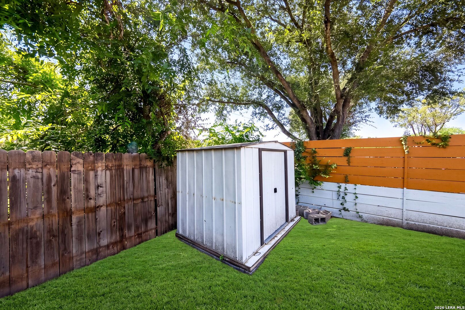 main property photo 29