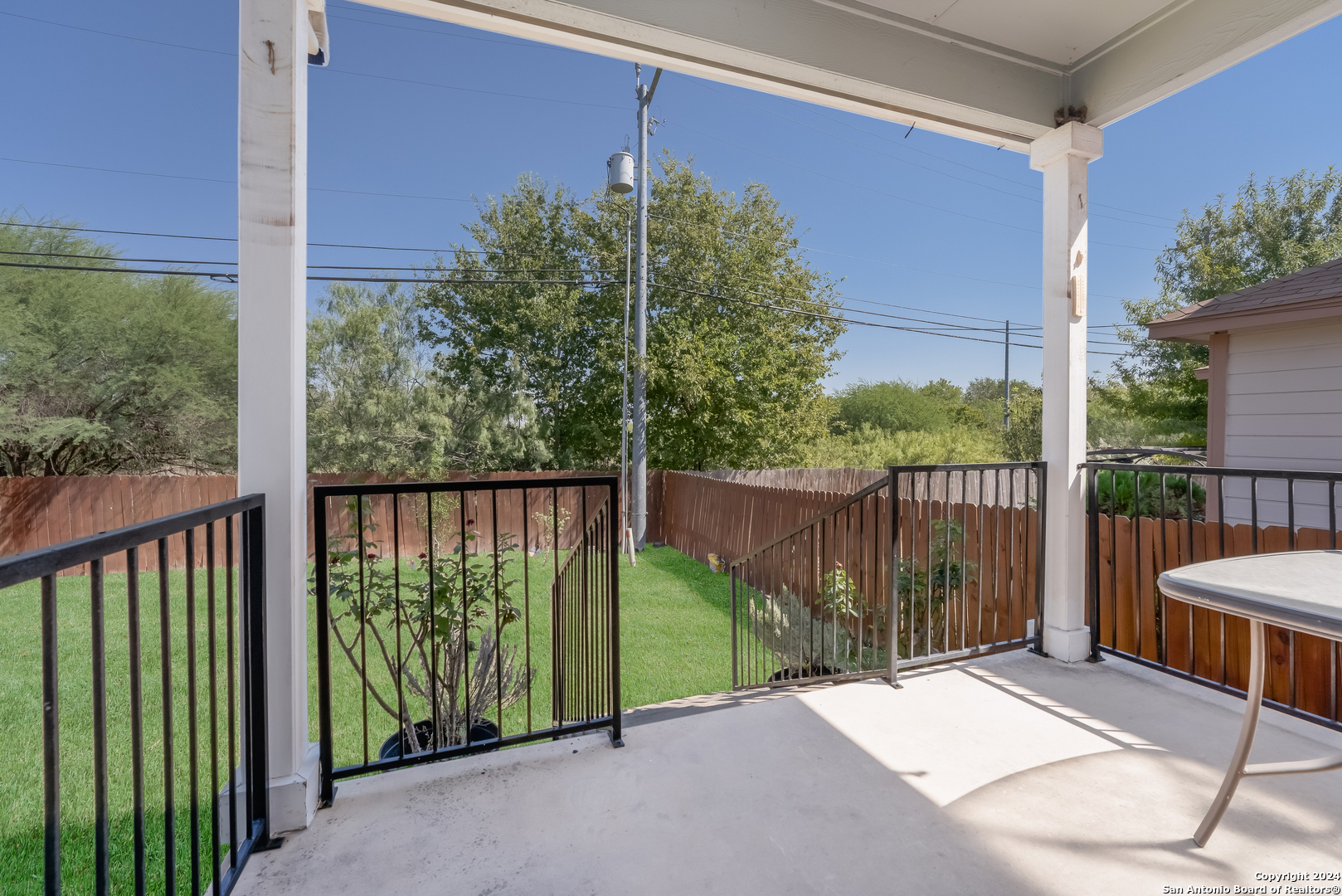 main property photo 31