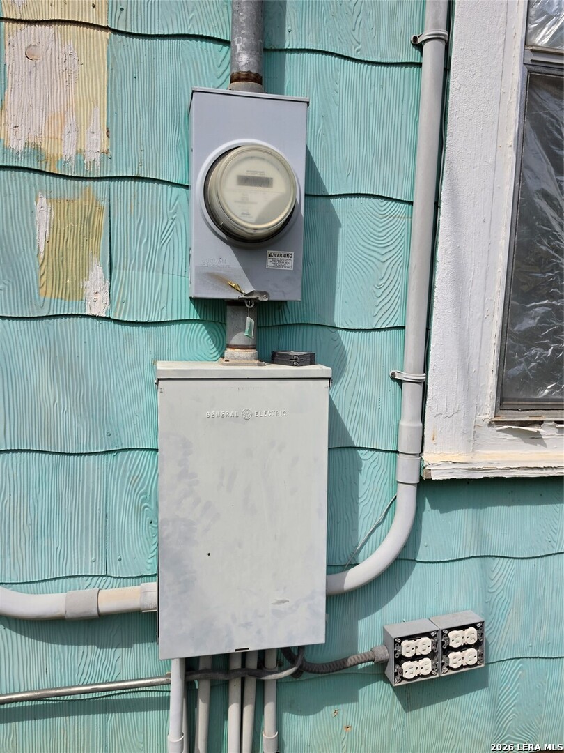 main property photo 27