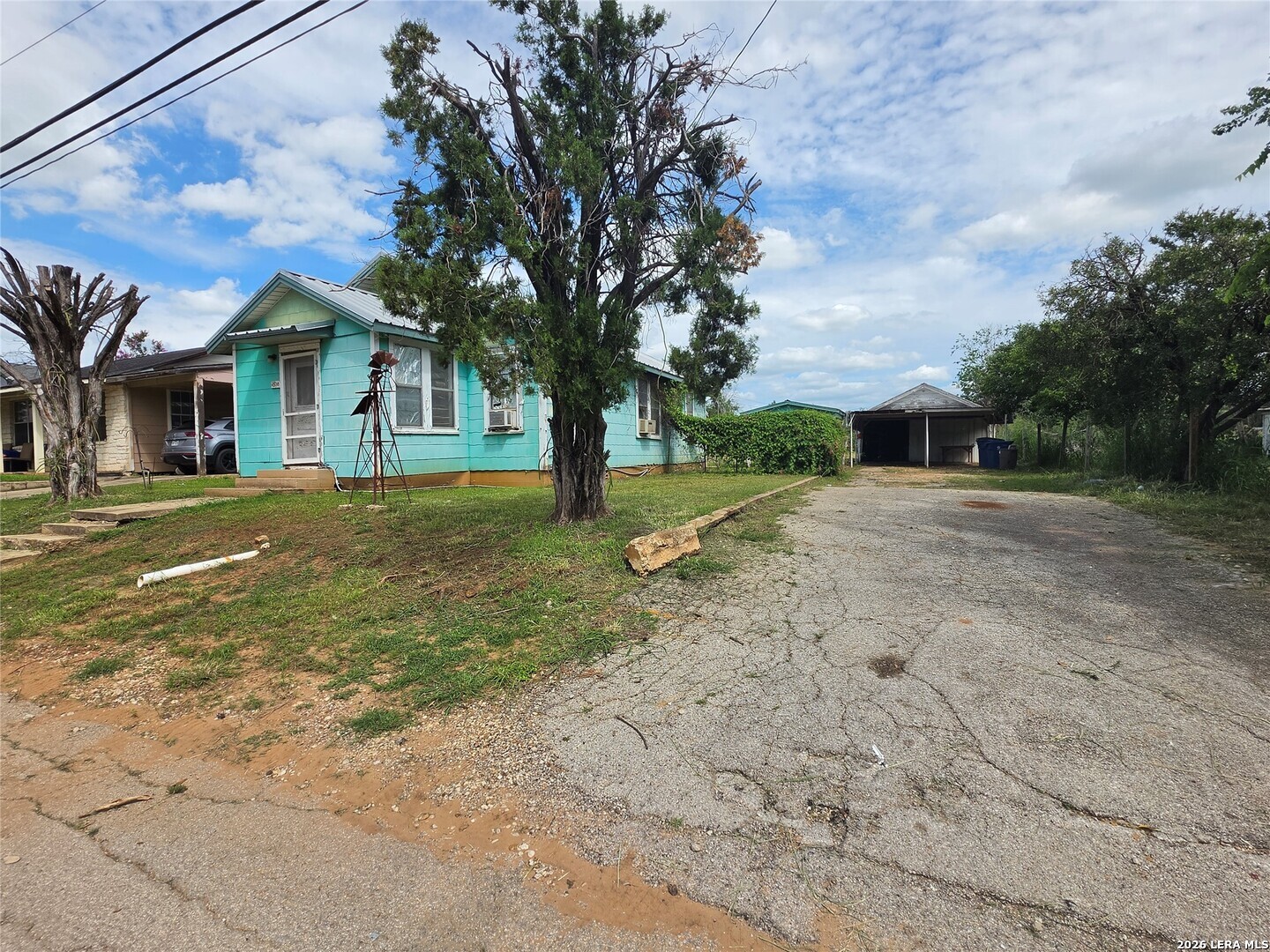 main property photo 3
