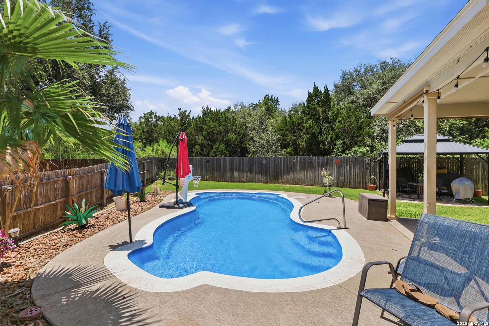 main property photo 15