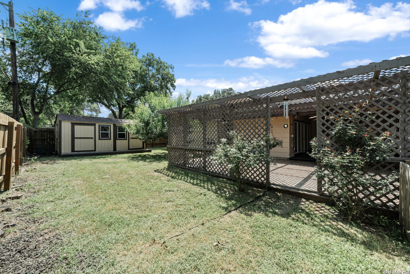 main property photo 28
