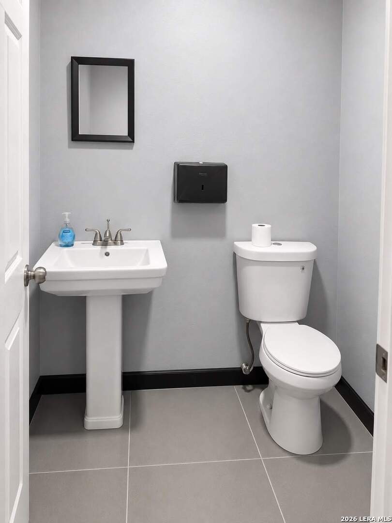 main property photo 8
