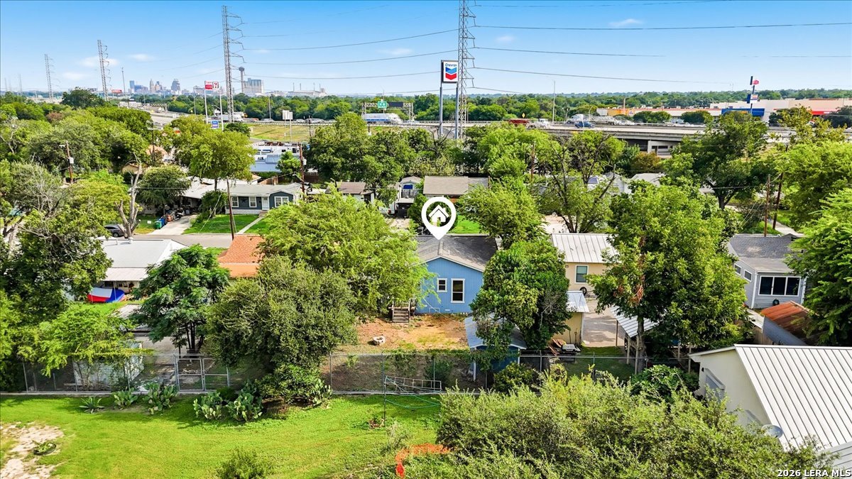 main property photo 31