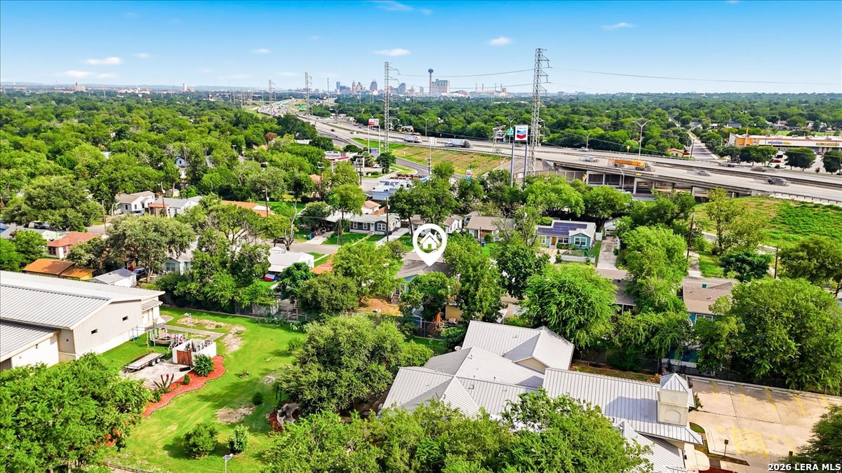 main property photo 32