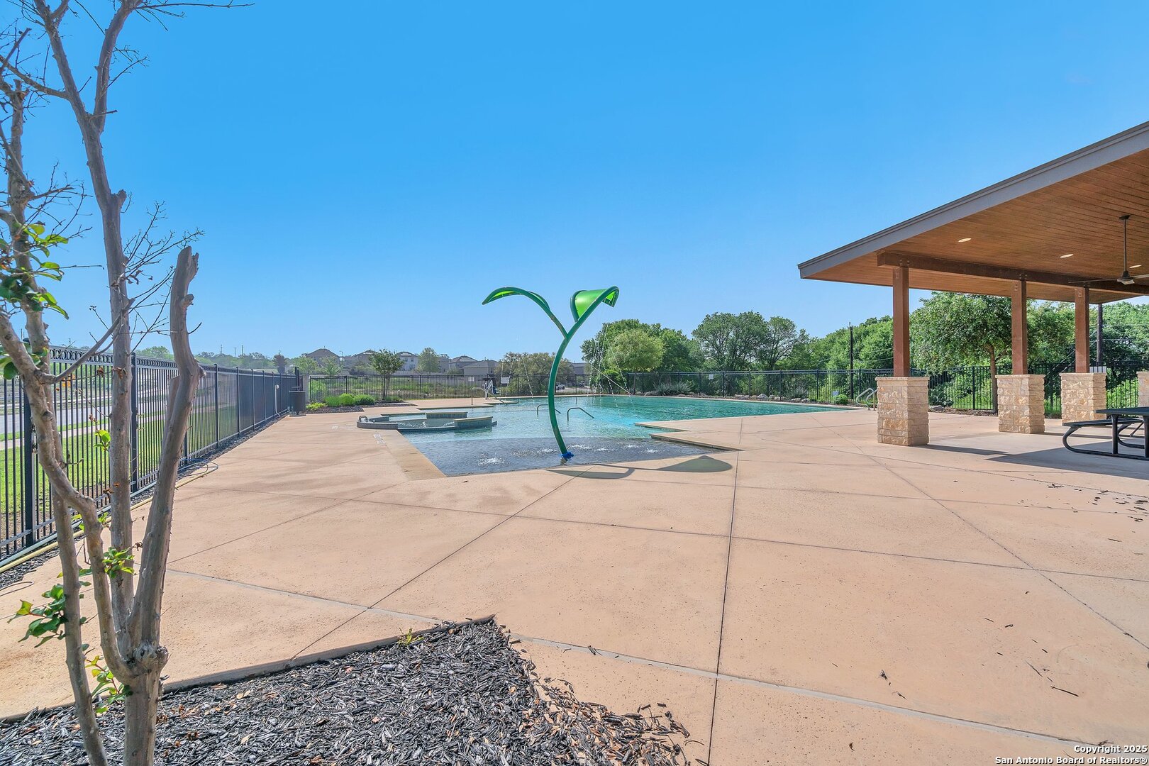 main property photo 47
