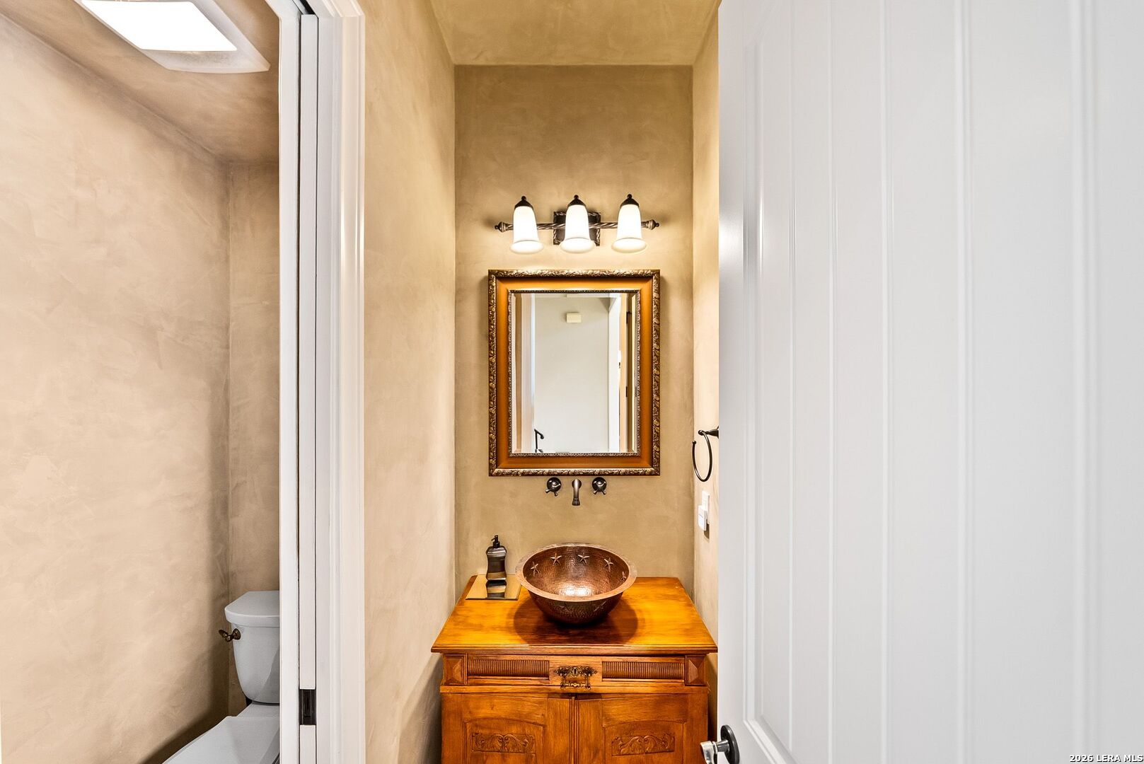 main property photo 27