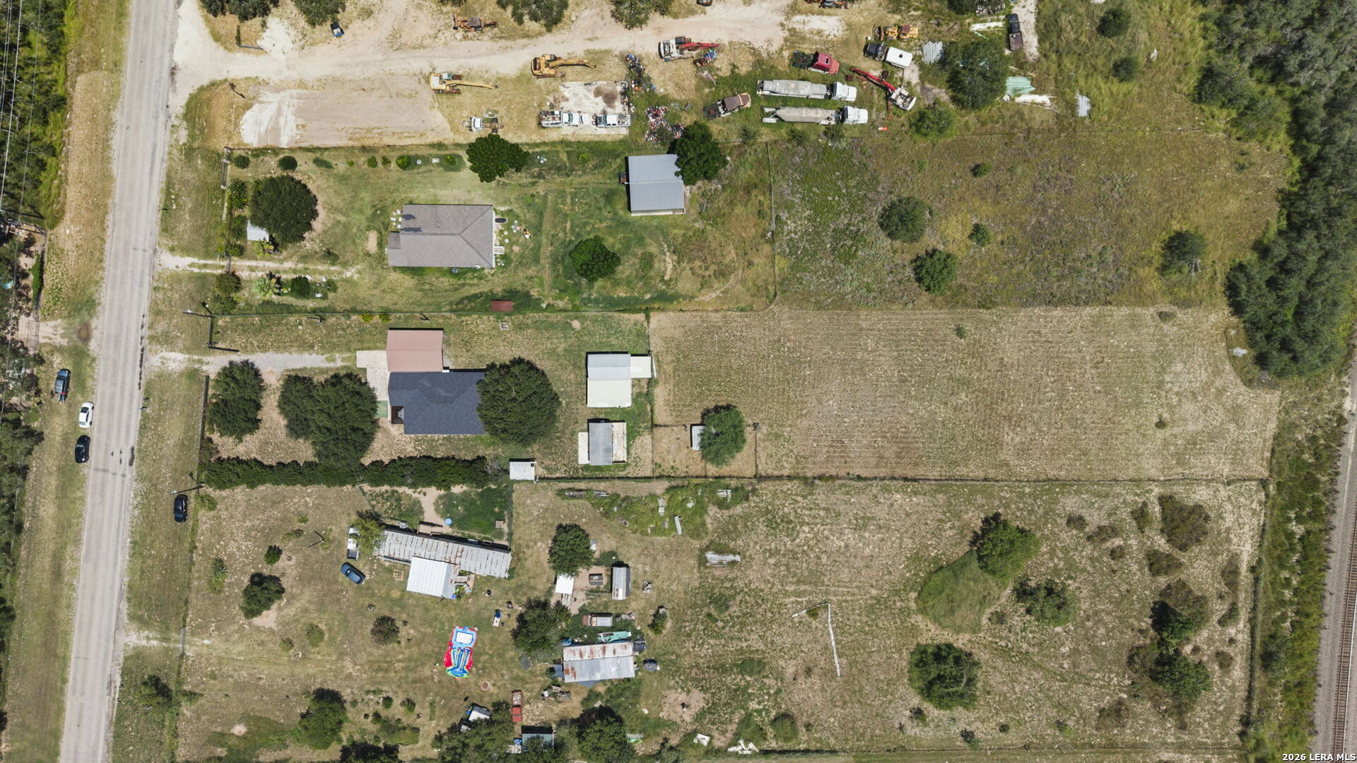 main property photo 39
