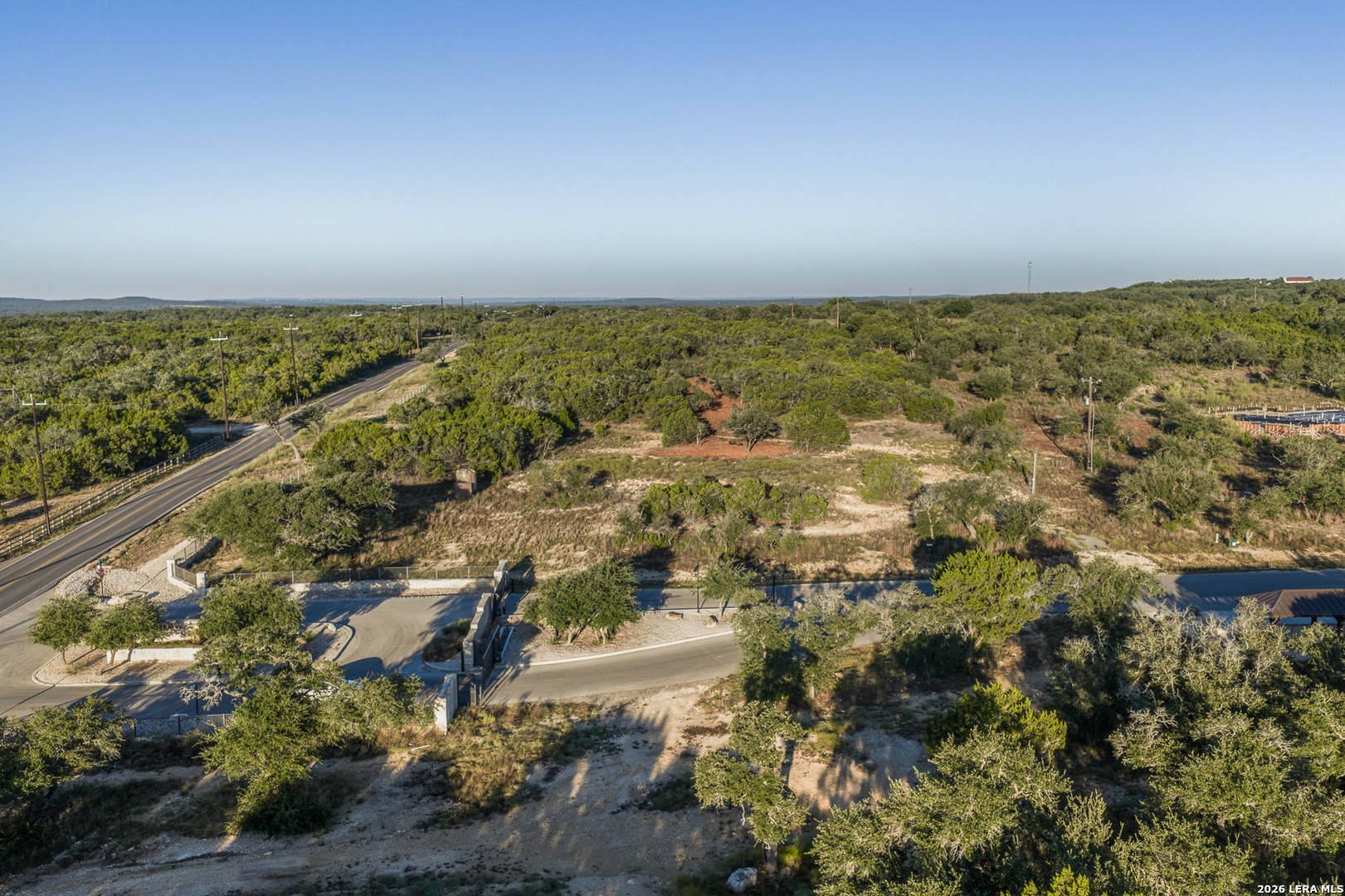 main property photo 27