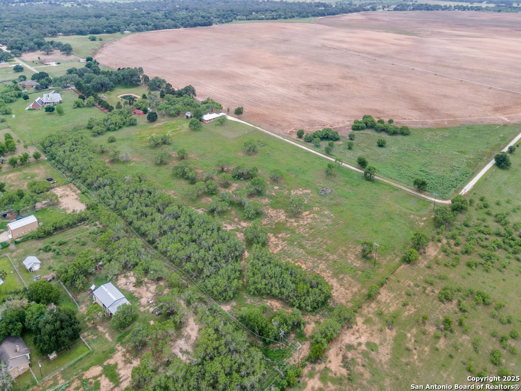 main property photo 35