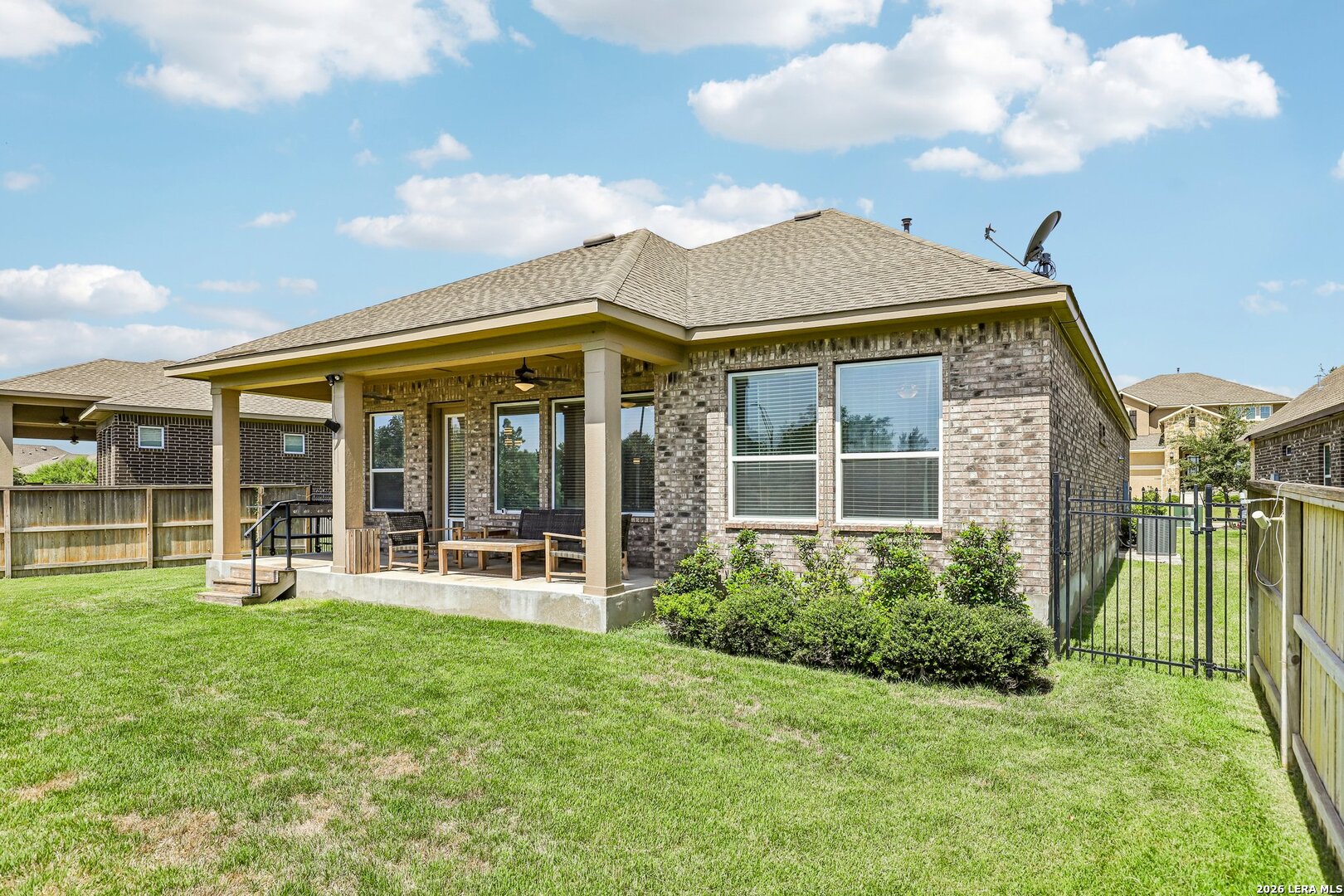 main property photo 38
