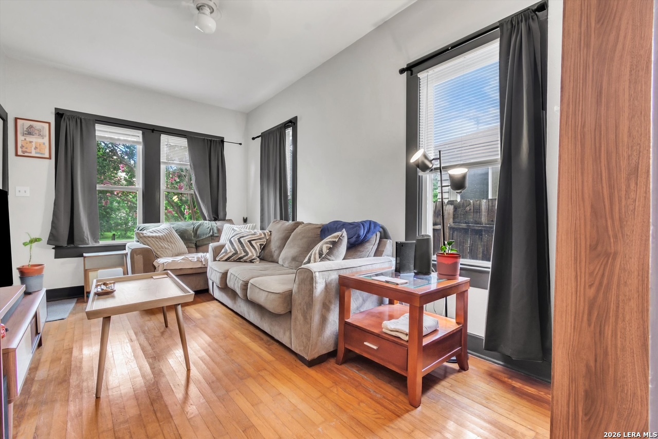 main property photo 11