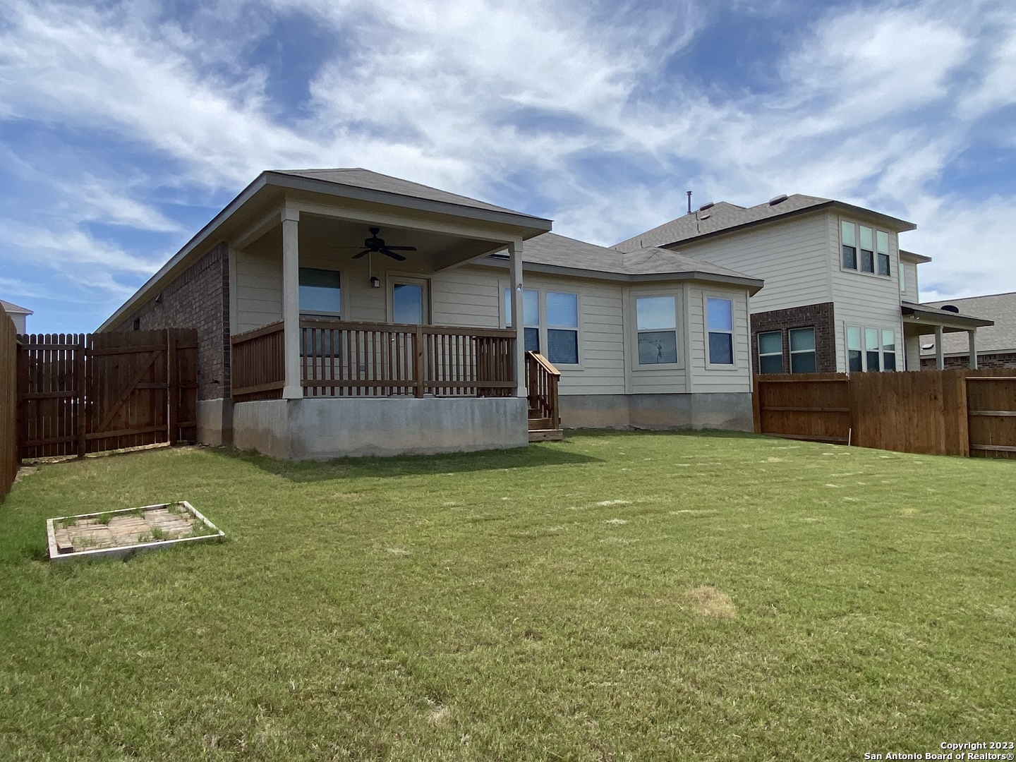 main property photo 32