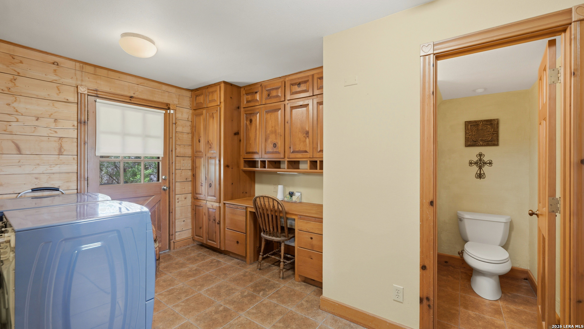 main property photo 17
