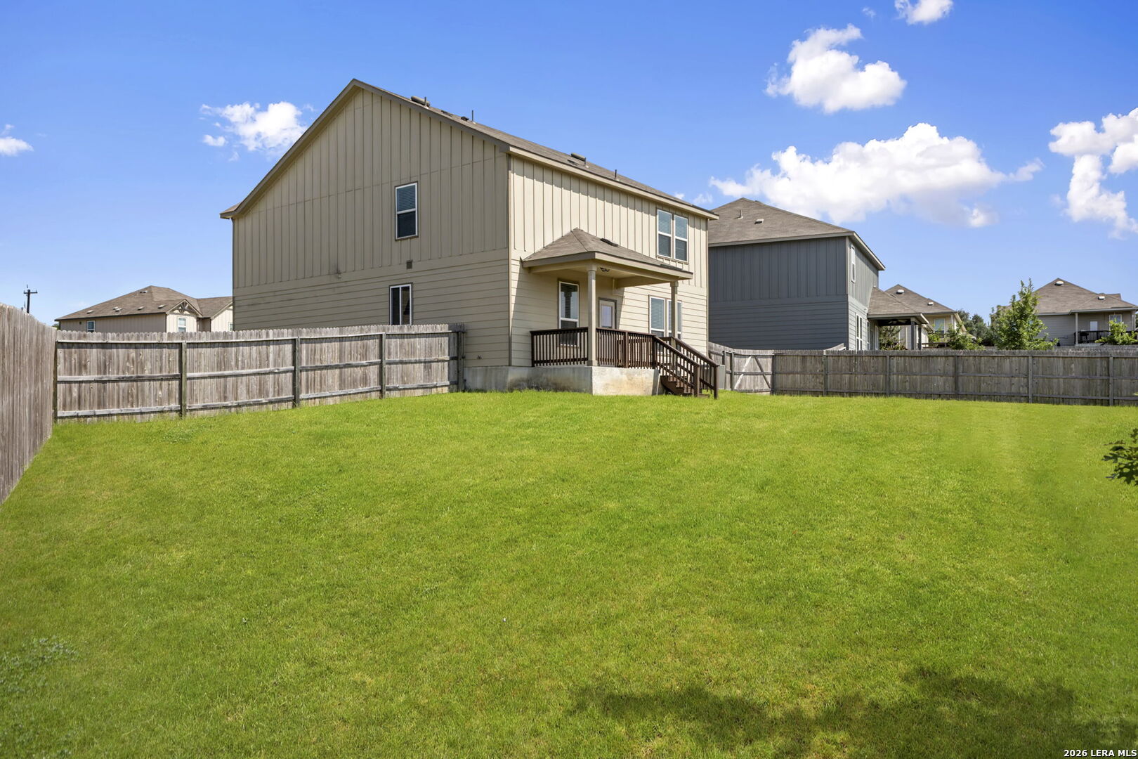 main property photo 16