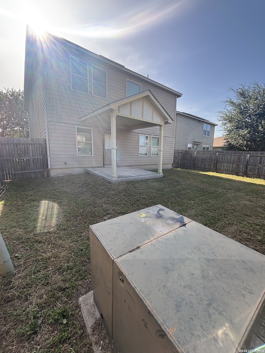 main property photo 28
