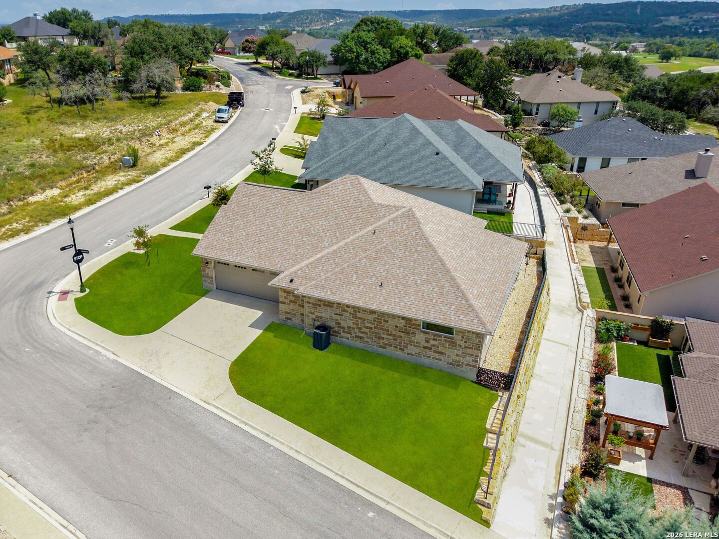 main property photo 30