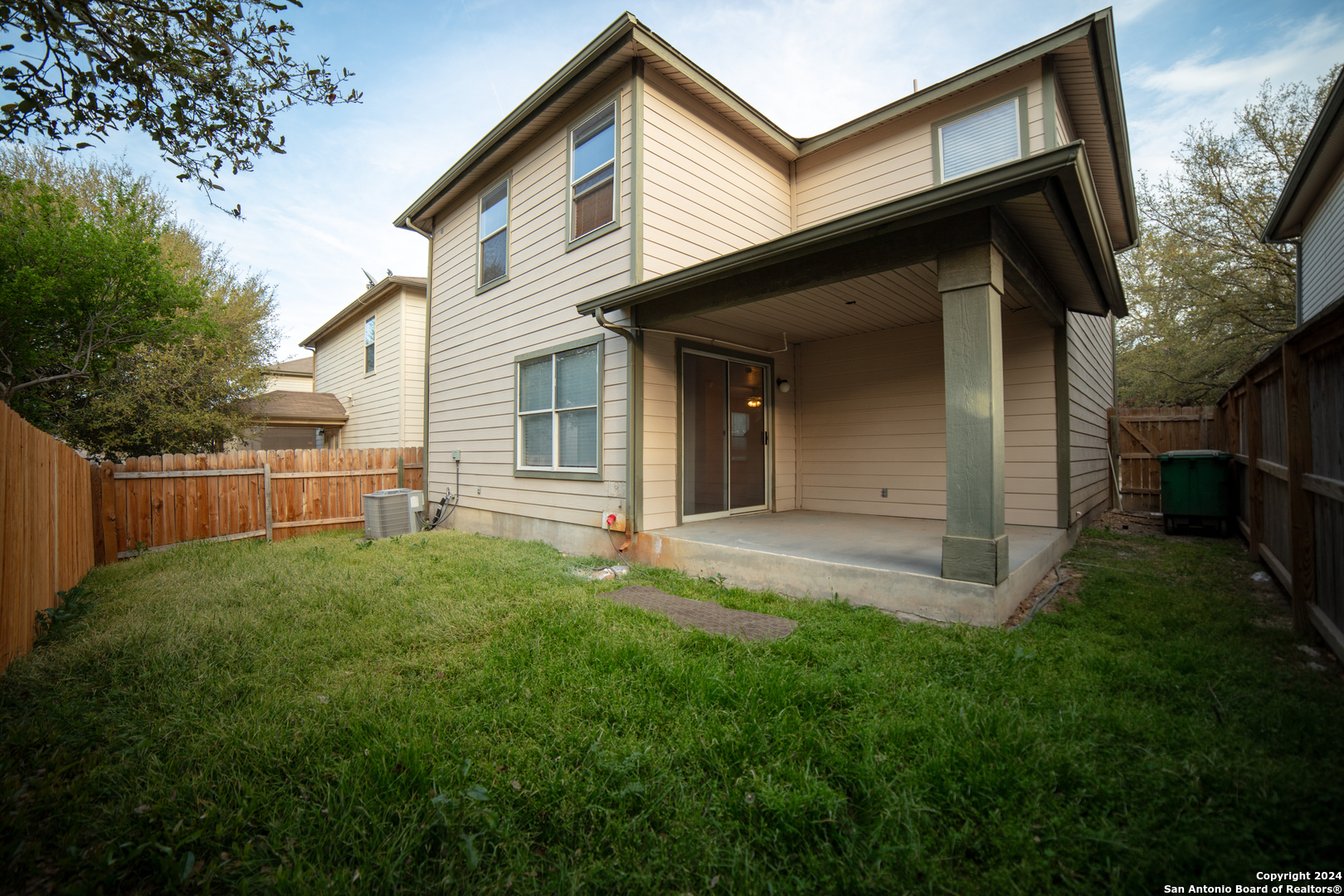 main property photo 20