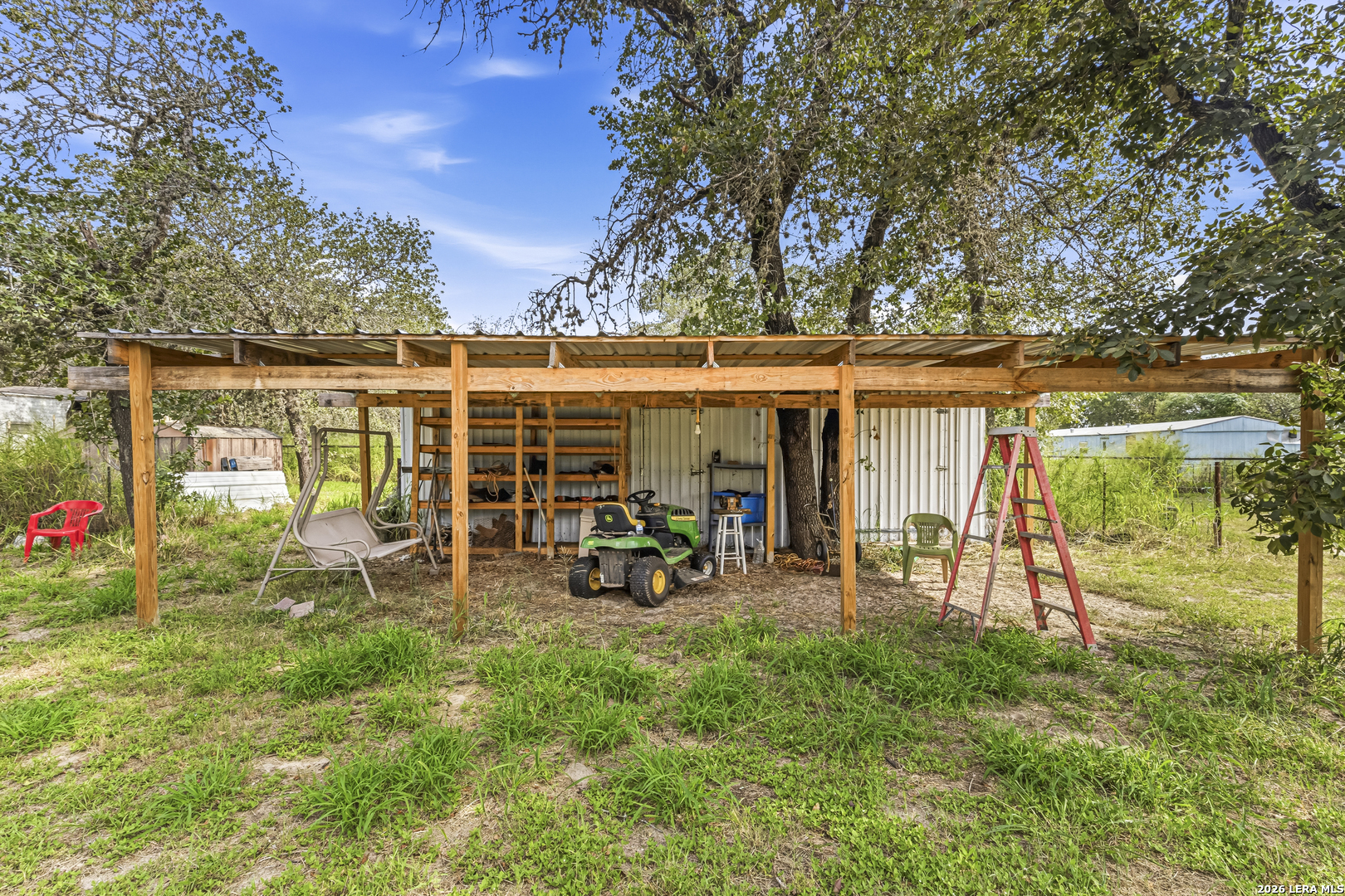 main property photo 26