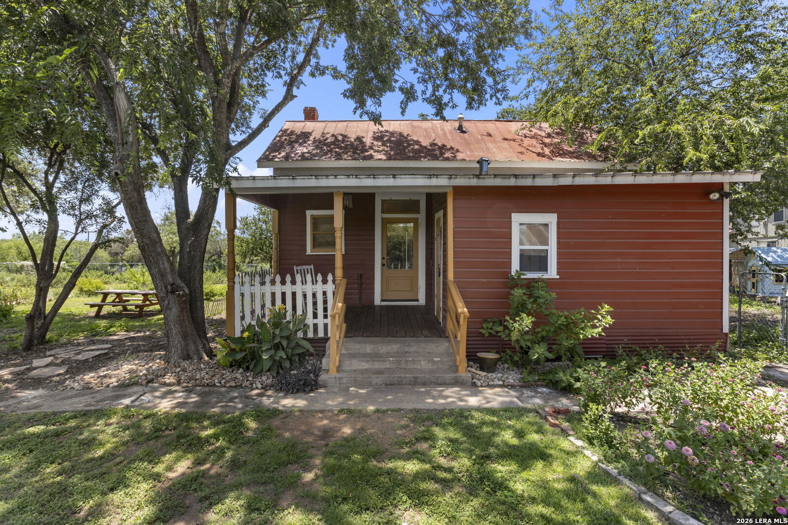 main property photo 44