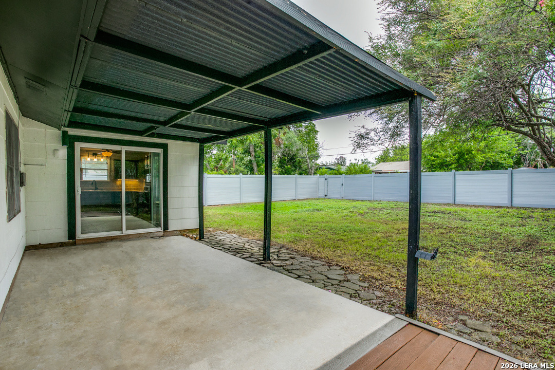 main property photo 20