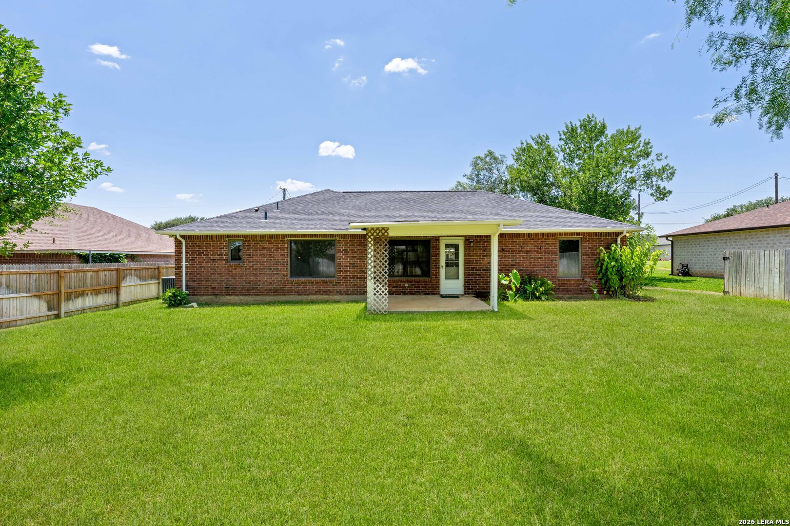 main property photo 30