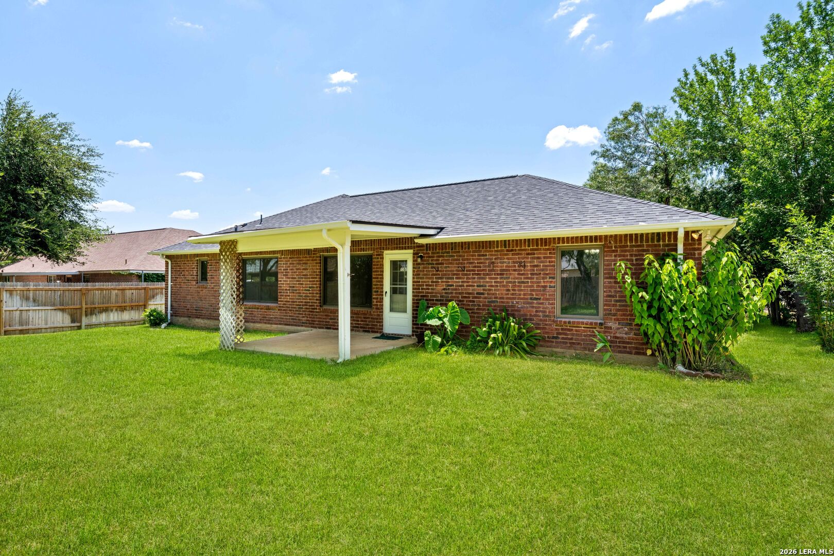 main property photo 31