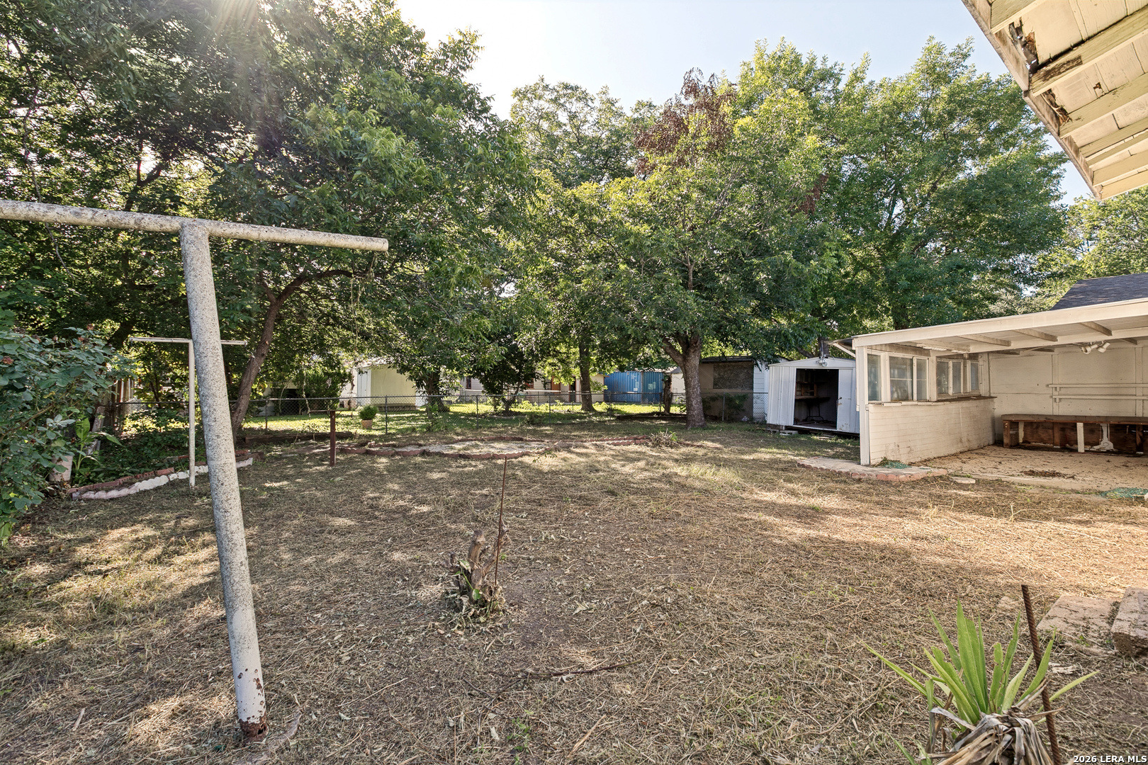 main property photo 22