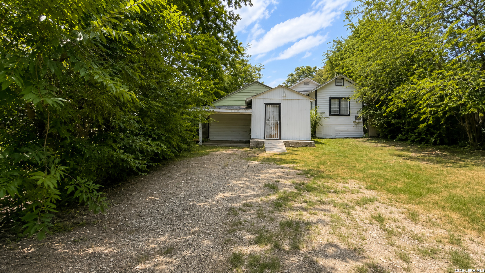 main property photo 13