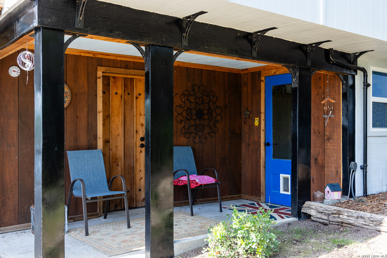 main property photo 40