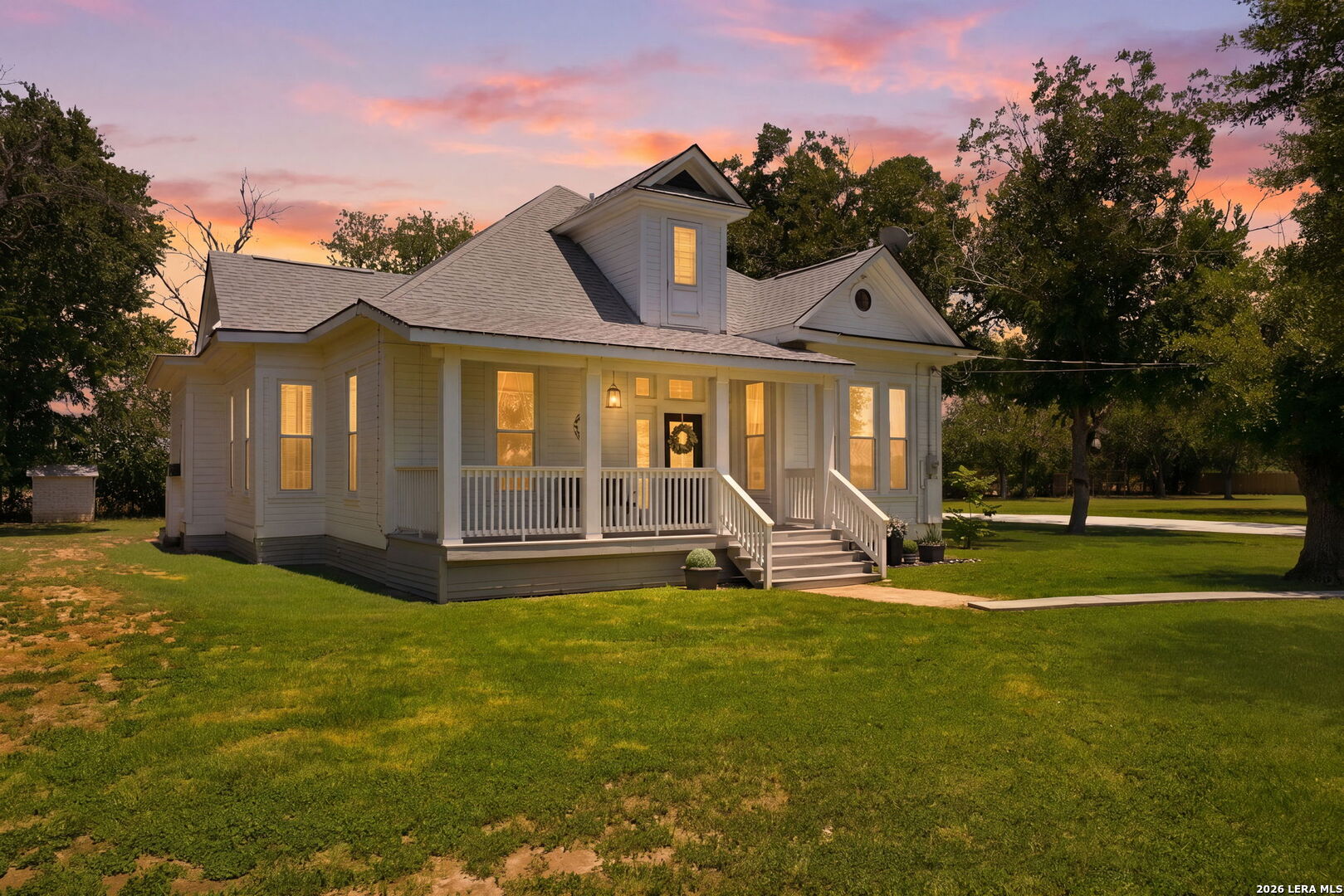 main property photo 32
