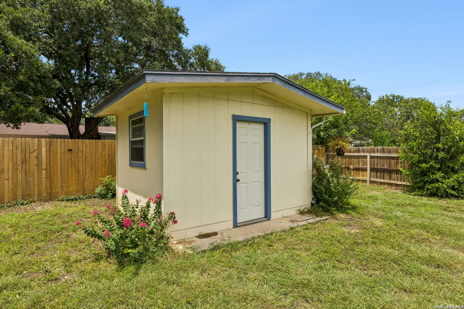 main property photo 24