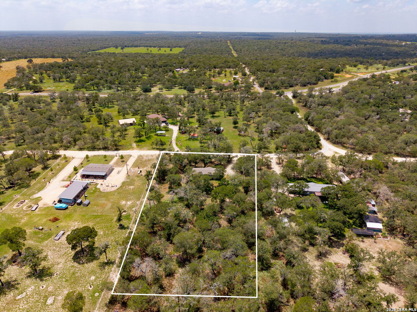 main property photo 28