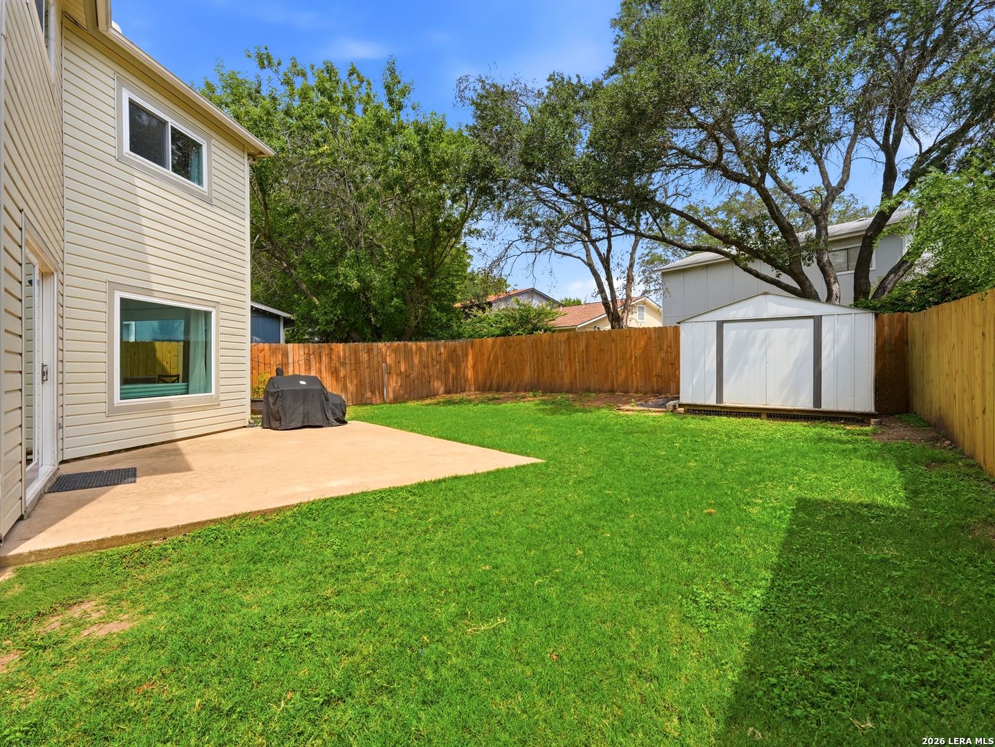 main property photo 31