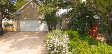 image of property with 3 Bed | 2 Bath | 1,299 Sqft