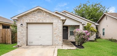 image of property with 3 Bed | 2 Bath | 1,206 Sqft