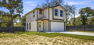 image of property with 3 Bed | 2 Bath | 1,306 Sqft