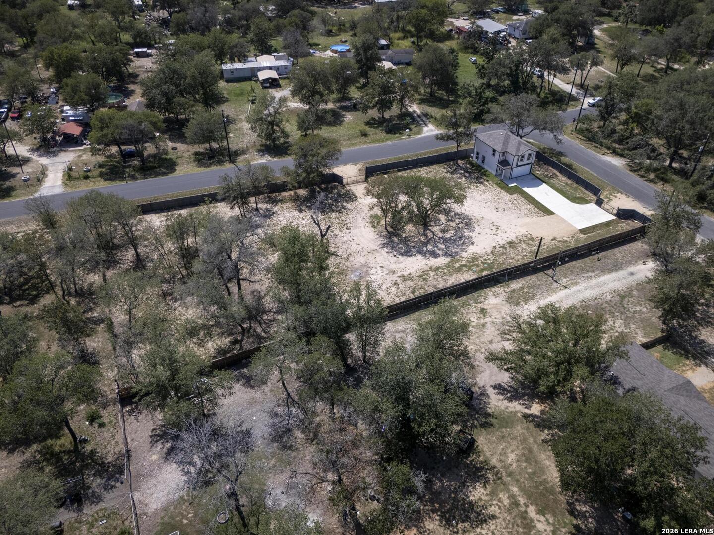 main property photo 41