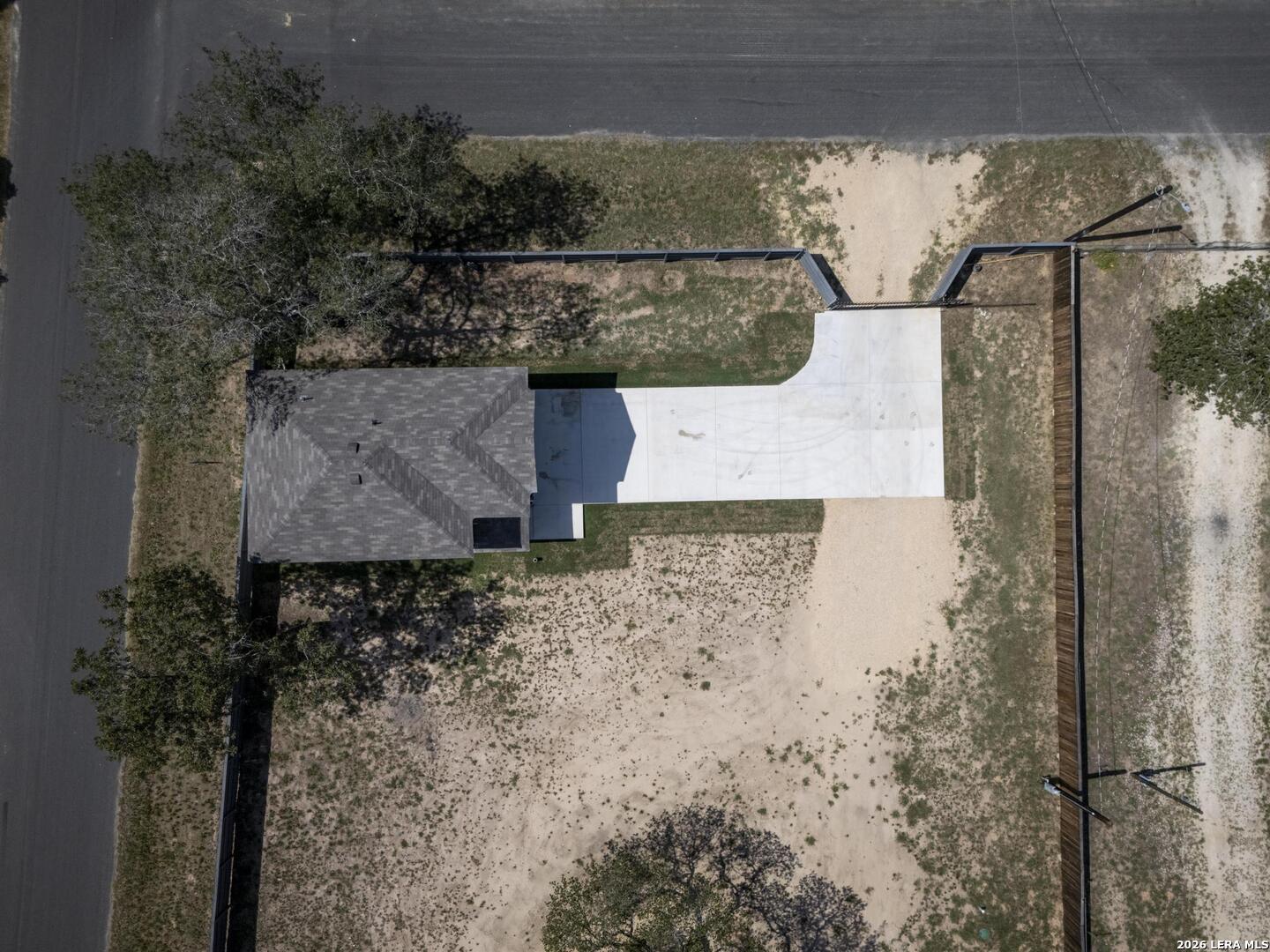 main property photo 45