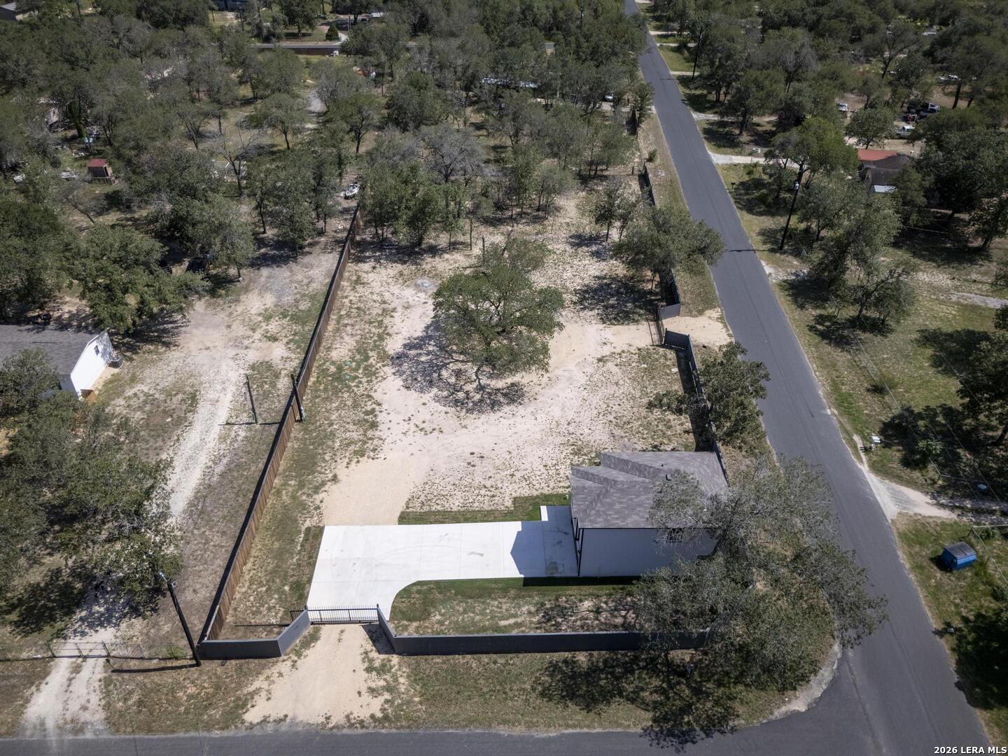 main property photo 46