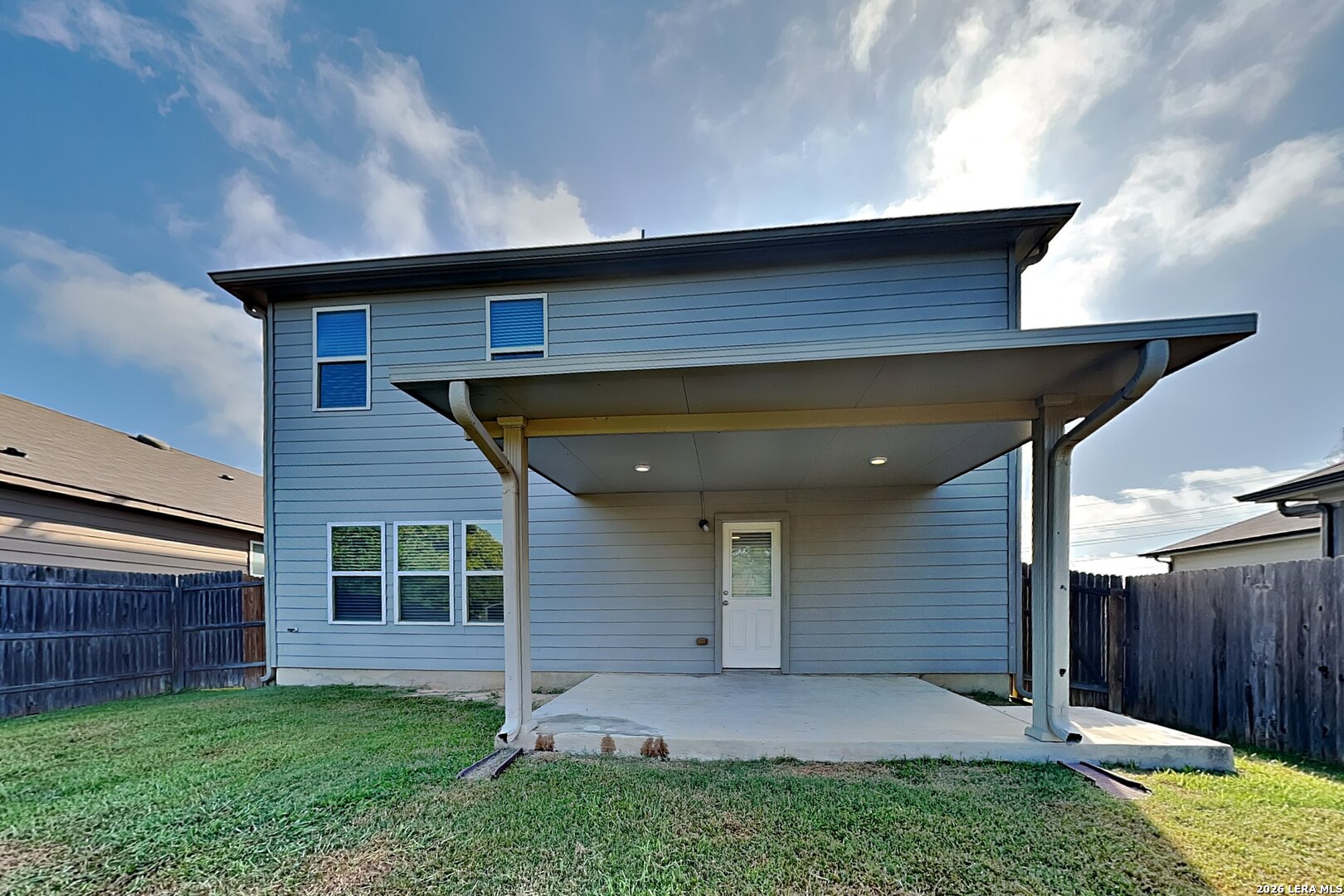 main property photo 15
